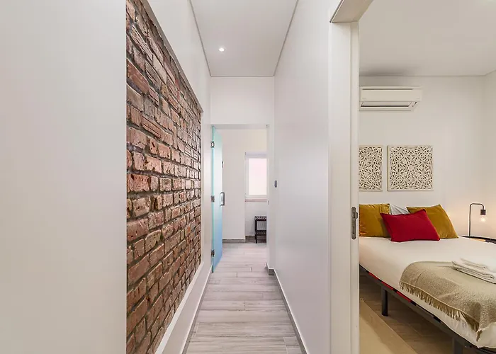 Doormans House Center By Homeful Homes